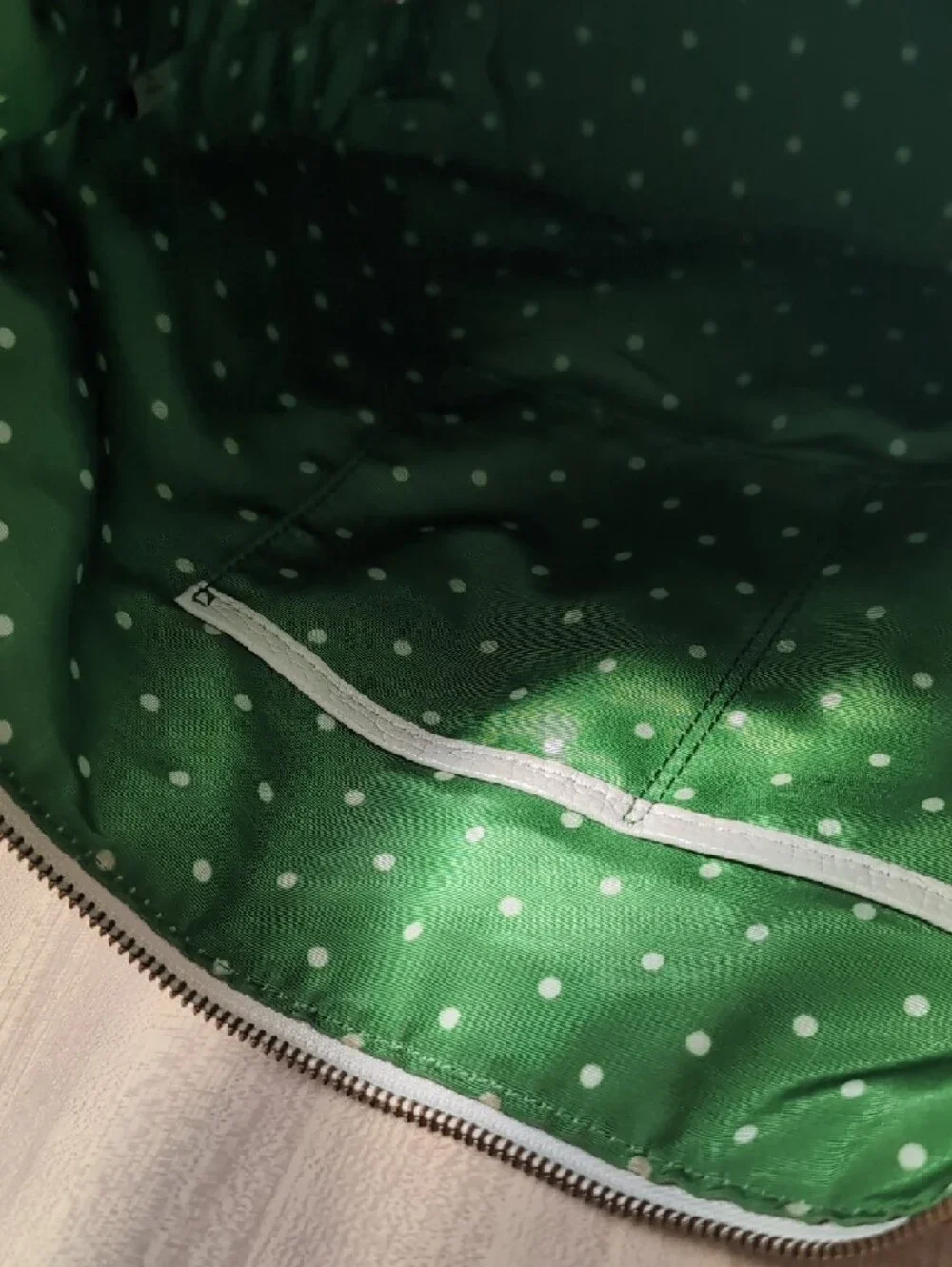 Kate Spade Off-White Pebbled Leather Hobo Shoulder Bag